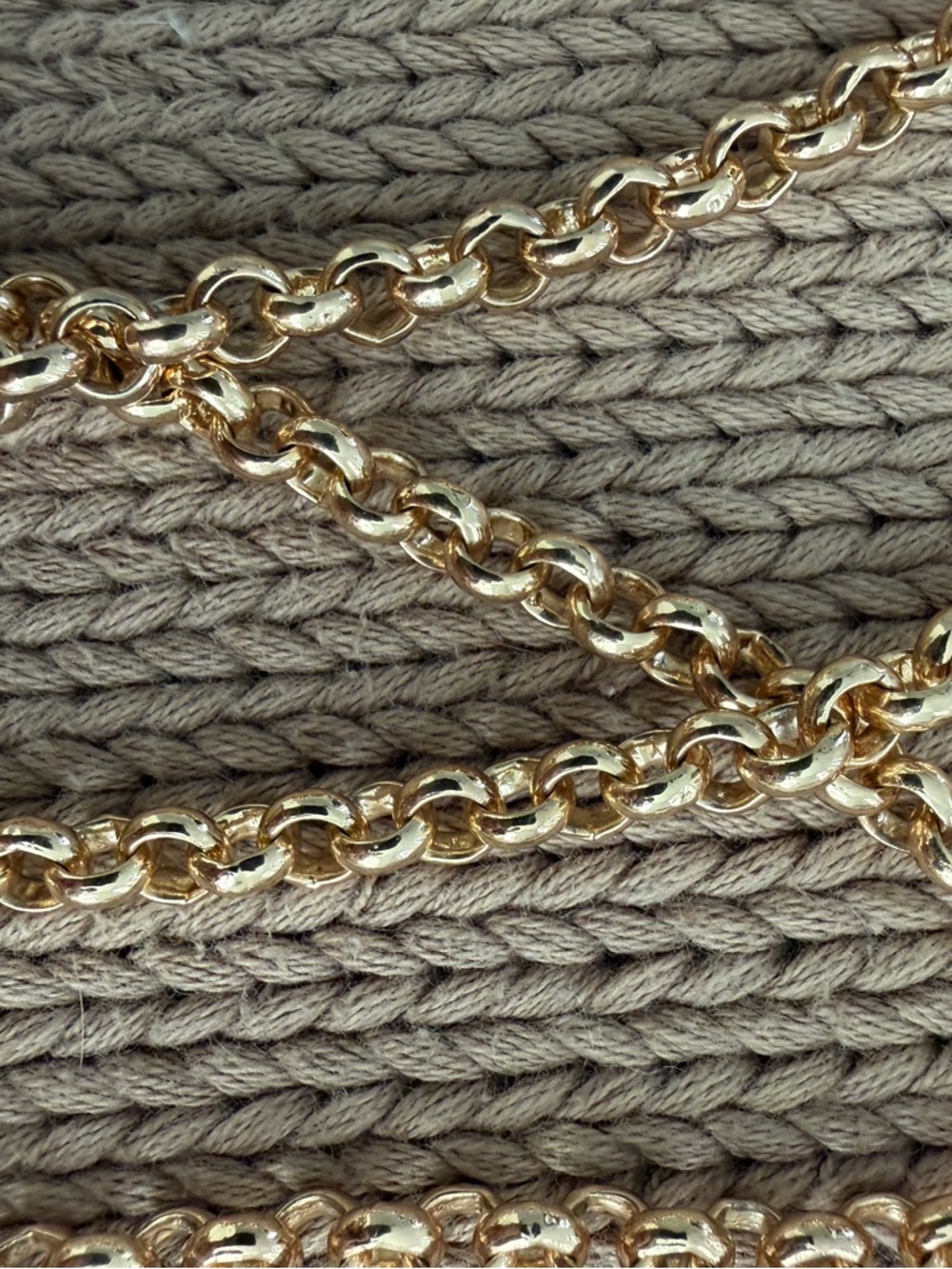 Current Season Anya Hindmarch Maud, Clutch/crossbody. Raffia. - Picture 10 of 12